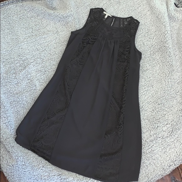 dress - Picture 1 of 3